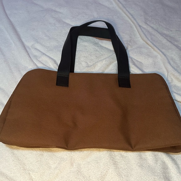 Carolina Herrera Limited Edition Brown Travel Duffel Bag – NWOT - Men’s - Picture 3 of 4